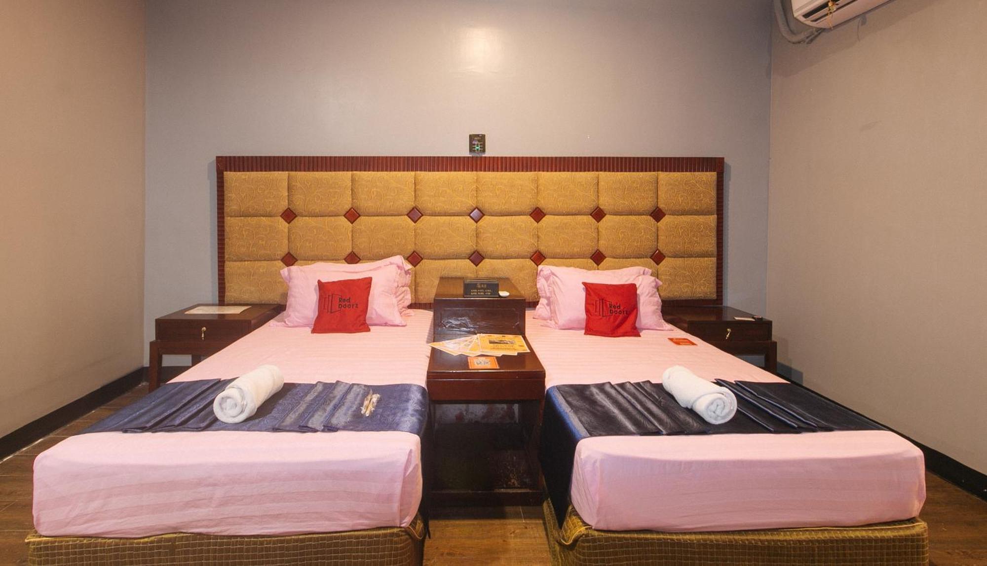 Reddoorz Premium At Jjimjbang Hotel Spa Manilla Buitenkant foto