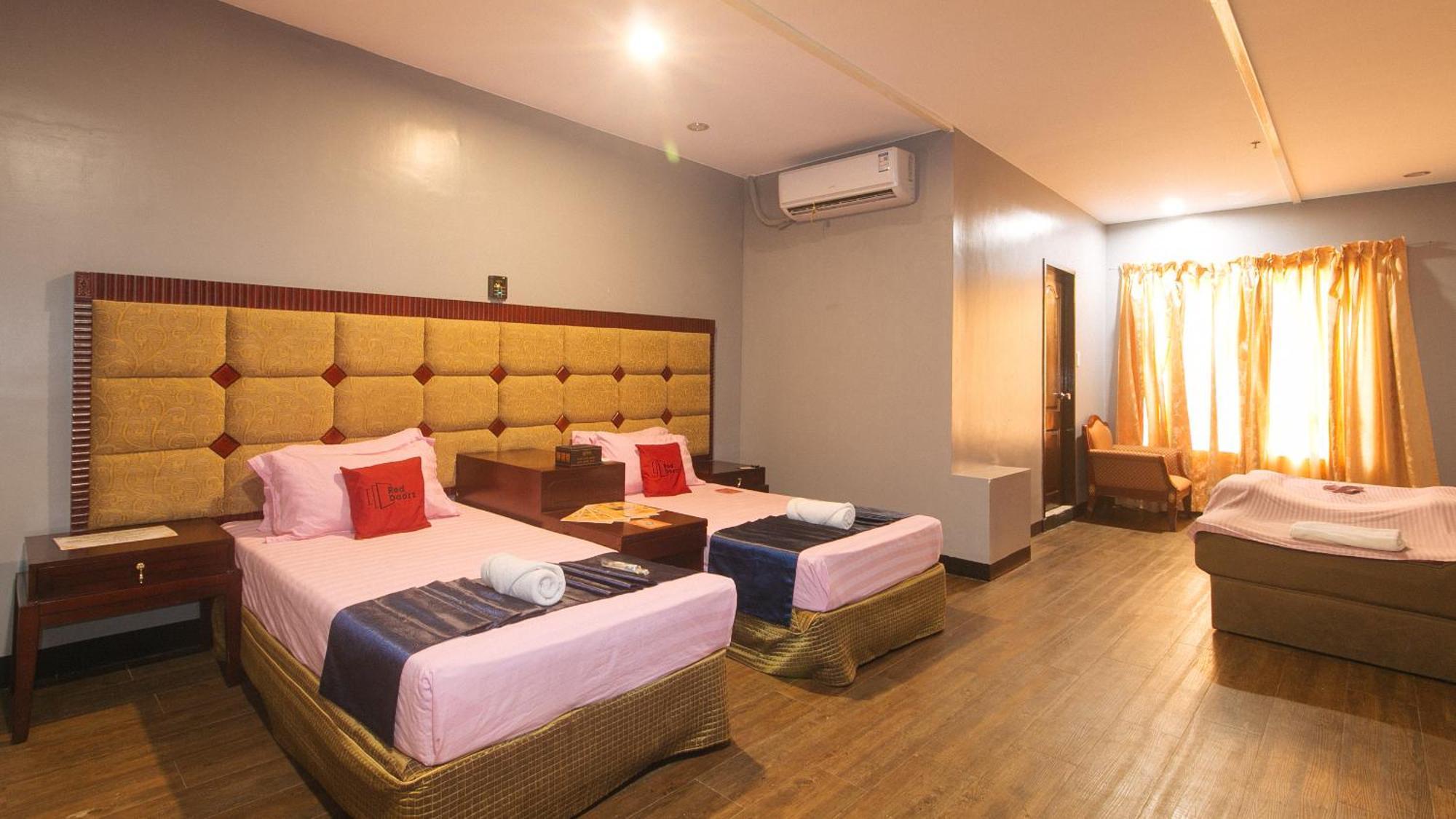 Reddoorz Premium At Jjimjbang Hotel Spa Manilla Buitenkant foto